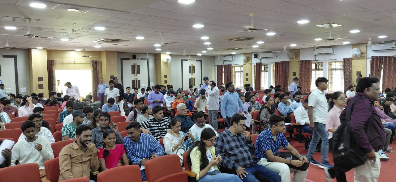 IET-DAVV Records Around 696 Admissions in First Round and First Round Upgrade