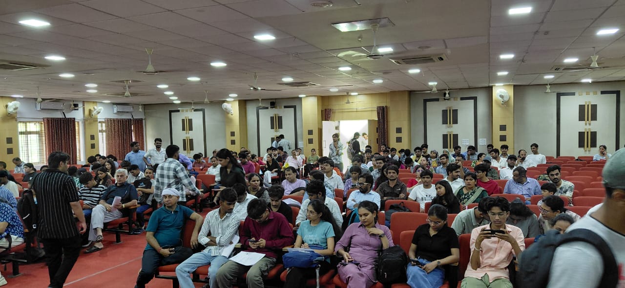 IET-DAVV Records Around 696 Admissions in First Round and First Round Upgrade